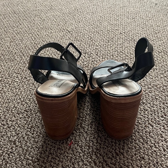Steve Madden heel sandal - Picture 2 of 5